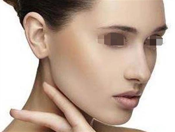 打完<a href=http://www.washiqing.com/listinfo-631-0.html target=_blank class=infotextkey>瘦脸</a><a href=http://www.washiqing.com/listinfo-614-0.html target=_blank class=infotextkey>除皱</a>能吃东西吗